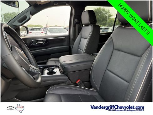 Certified 2025 Chevrolet Suburban Premier AWD/4WD image 20