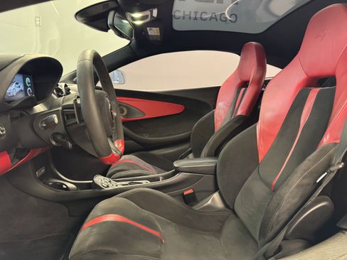 Used 2018 McLaren 570S image 8