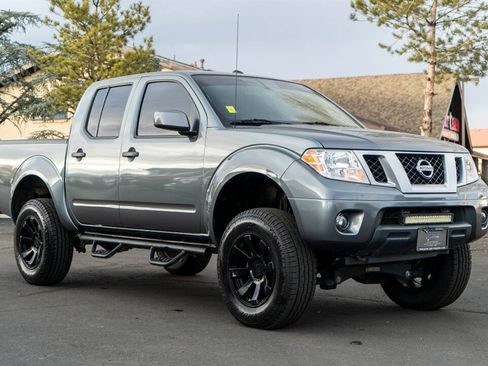 Used 2019 Nissan Frontier PRO-4X image 1