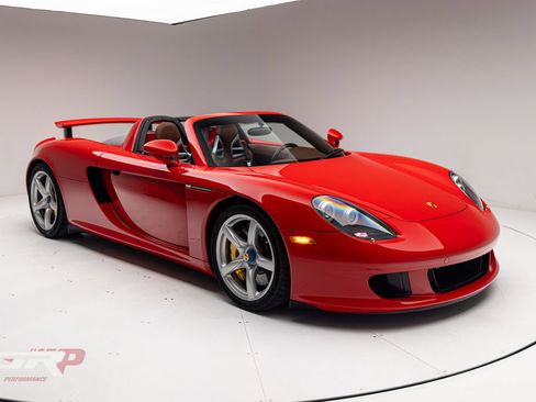 Used 2004 Porsche Carrera GT RWD image 1