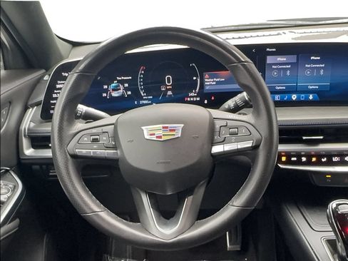 Used 2025 Cadillac XT4 Sport FWD image 37