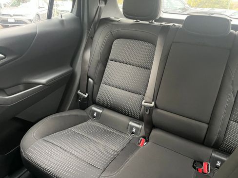 Used 2025 Chevrolet Equinox LT image 35