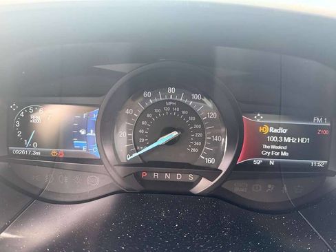 Used 2018 Ford Edge Titanium w/ Equipment Group 301A image 12