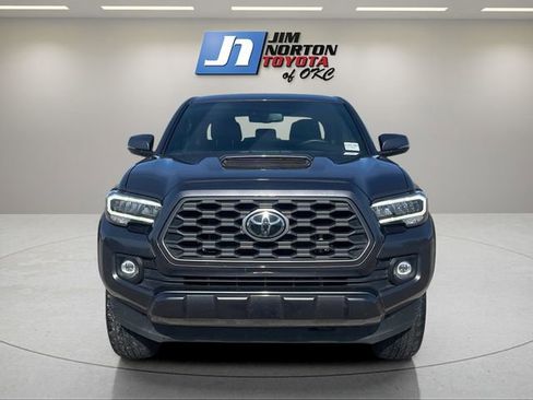 Used 2023 Toyota Tacoma TRD Sport image 2