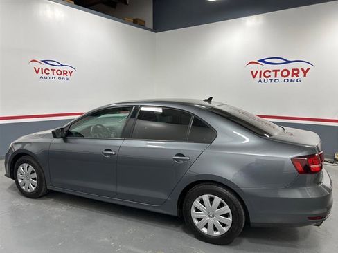 Used 2016 Volkswagen Jetta S image 5