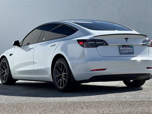 Used 2023 Tesla Model 3 Standard Range RWD image 5