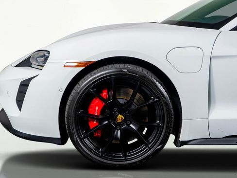 Used 2024 Porsche Taycan GTS w/ Premium Package (P6U) image 15
