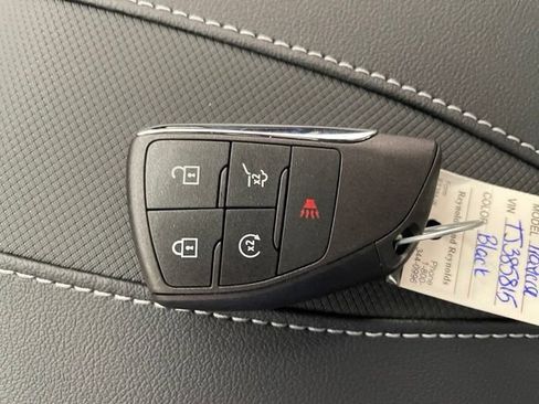 New 2026 Chevrolet Traverse RS AWD/4WD image 23