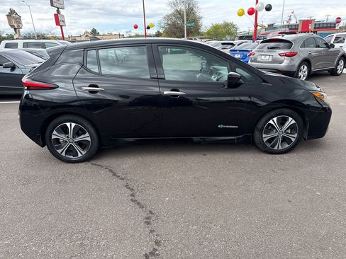 Used 2018 Nissan Leaf SL w/ SL Technology Package FWD image 8