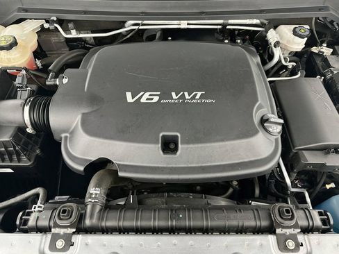 Used 2022 Chevrolet Colorado W/T w/ WT Convenience Package AWD/4WD image 32