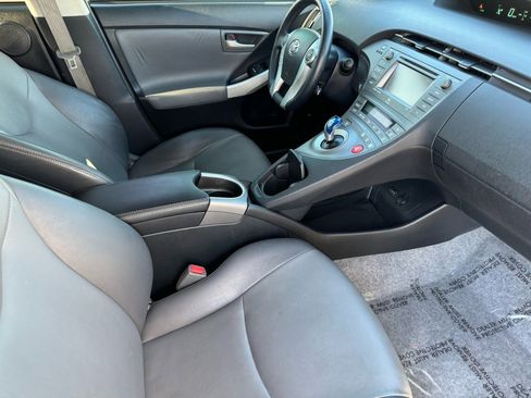 Used 2015 Toyota Prius Four image 14