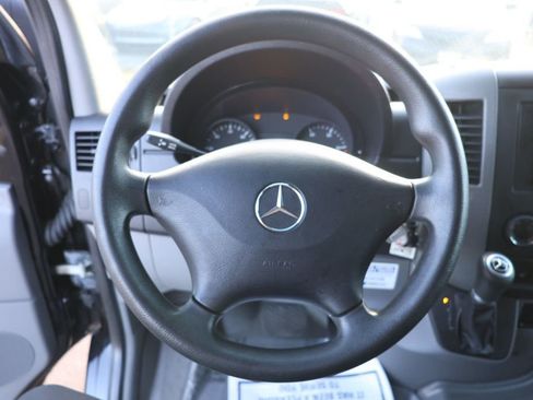 Used 2016 Mercedes-Benz Sprinter 3500 image 12