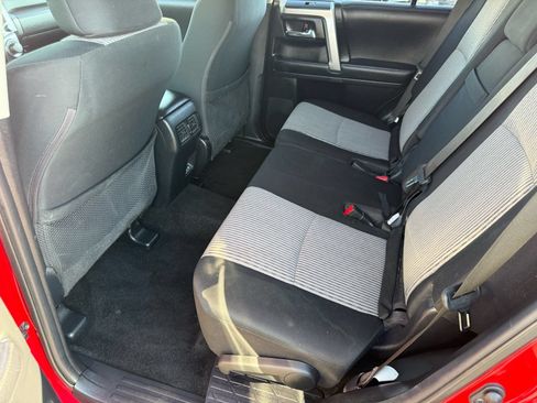 Used 2024 Toyota 4Runner SR5 AWD/4WD image 27