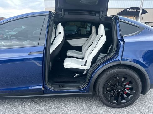 Used 2019 Tesla Model X Performance image 21