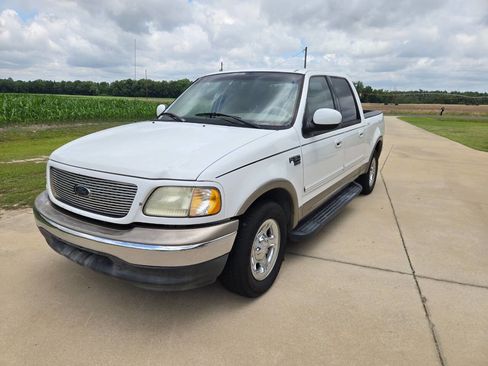 Used 2003 Ford F150 Lariat RWD image 9