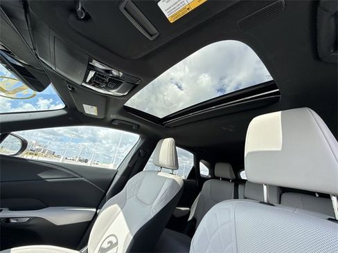 Certified 2024 Lexus RX 350h image 22