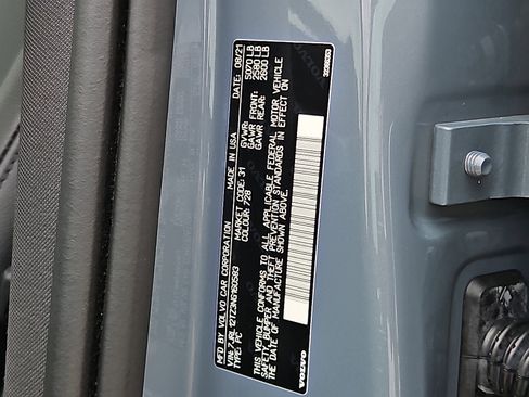 Certified 2022 Volvo S60 B5 Momentum w/ Premium Package image 27