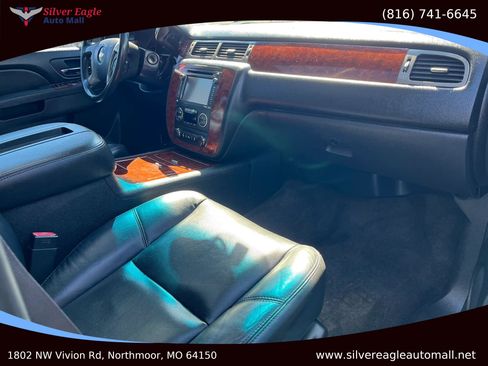 Used 2012 Chevrolet Tahoe LTZ image 6