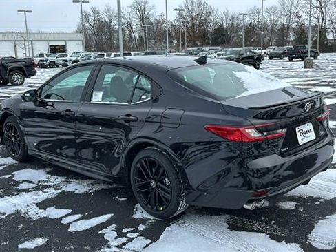 New 2026 Toyota Camry SE image 5