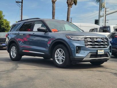 Used 2025 Ford Explorer Active w/ Active Comfort Package