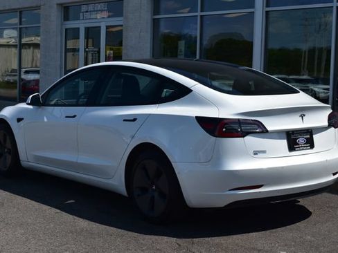 Used 2022 Tesla Model 3 RWD image 9