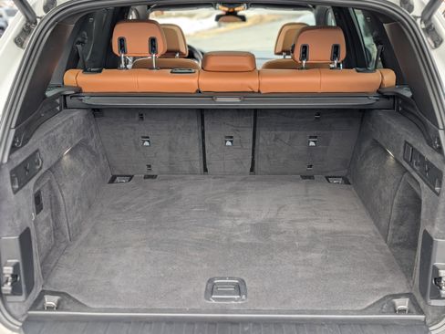 Used 2022 BMW X5 xDrive40i w/ M Sport Package image 51