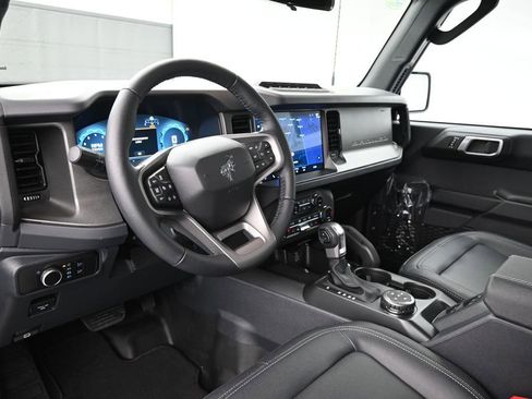 New 2026 Ford Bronco Badlands AWD/4WD image 15