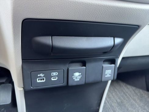 Used 2025 Honda Odyssey Elite image 21