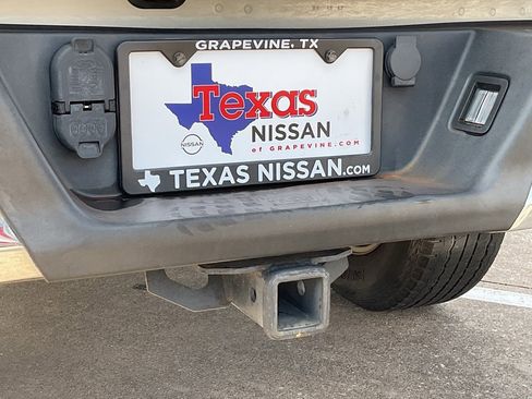 Used 2017 Ford F150 XLT w/ Trailer Tow Package image 10