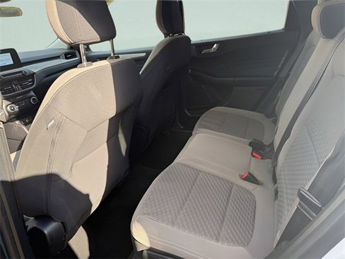 Used 2021 Ford Escape SE image 7