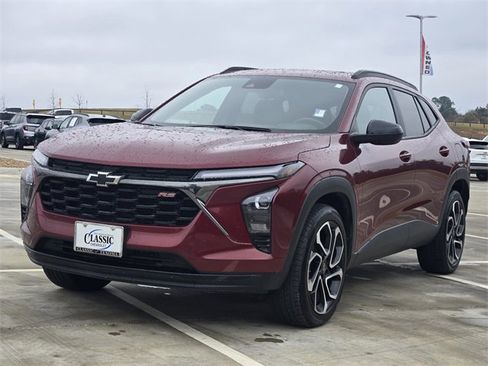 Certified 2024 Chevrolet Trax RS w/ Sunroof Package image 4