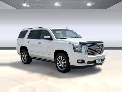 Used 2017 GMC Yukon Denali w/ Open Road Package image 7