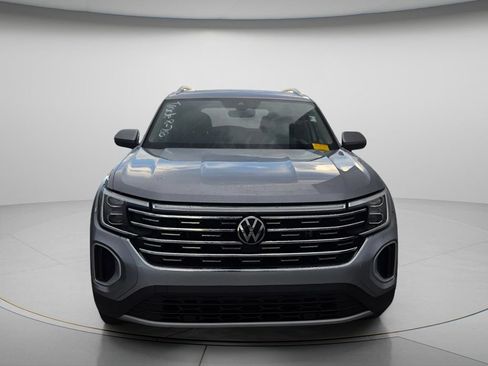 Used 2024 Volkswagen Atlas SEL AWD/4WD image 3