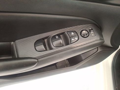 Used 2023 Nissan Altima 2.5 S FWD image 14