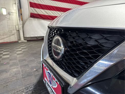 Used 2019 Nissan Maxima 3.5 SV w/ Floor Mat Group image 19