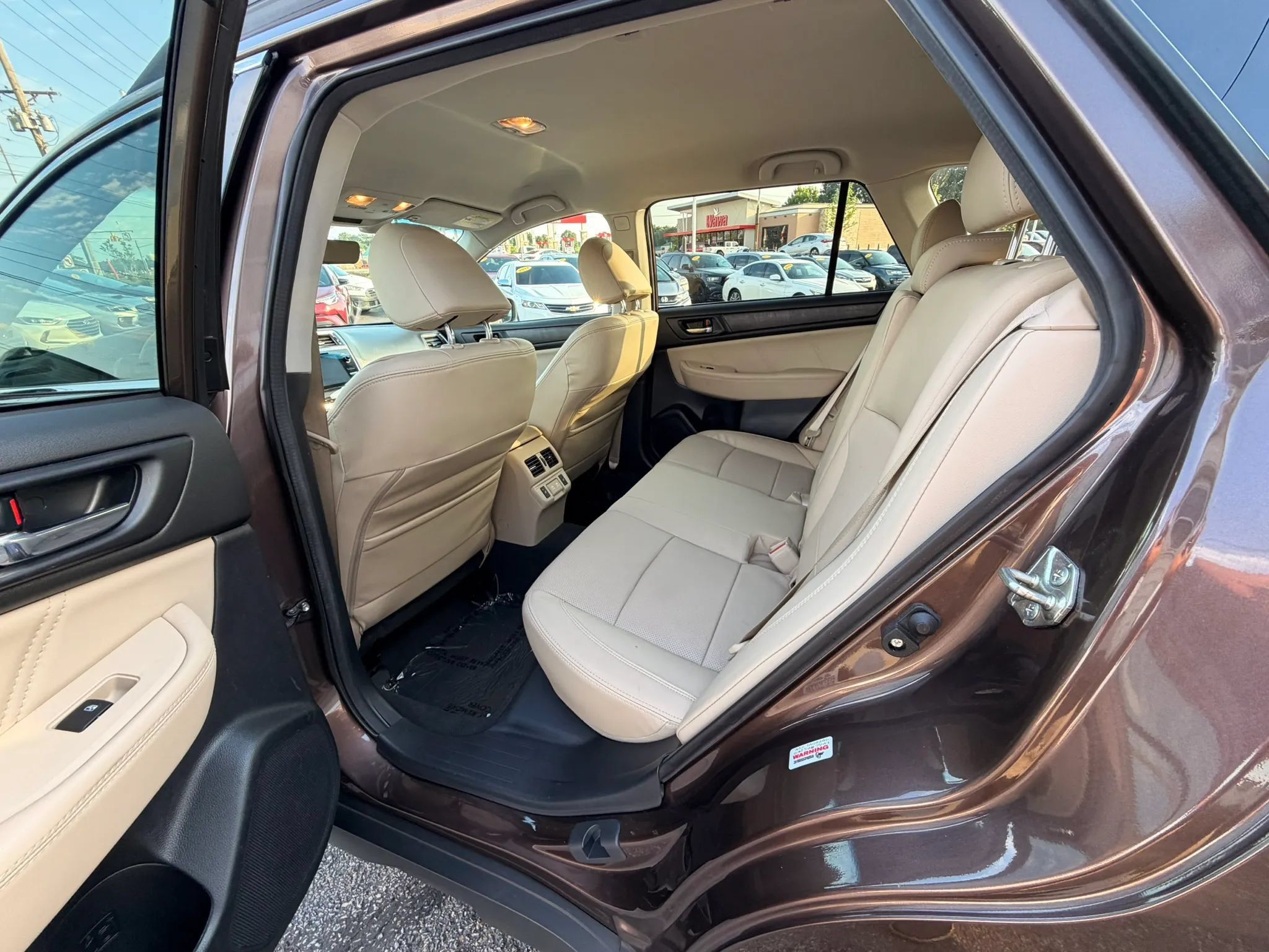Used 2019 Subaru Outback 3.6R Limited AWD/4WD image 16