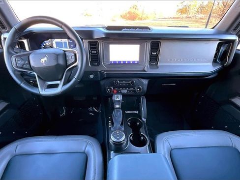 Used 2023 Ford Bronco Outer Banks image 15