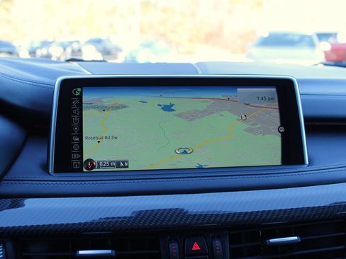 Used 2015 BMW X5 M image 24