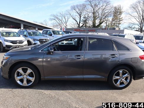 Used 2015 Toyota Venza Limited image 8