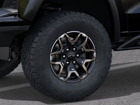 New 2026 Chevrolet Colorado ZR2 w/ Technology Package AWD/4WD image 33
