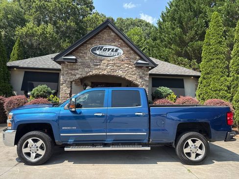 Used 2017 Chevrolet Silverado 2500 LTZ w/ Duramax Plus Package AWD/4WD image 1