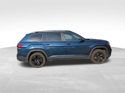 Used 2023 Volkswagen Atlas SE w/ Panoramic Sunroof Package AWD/4WD image 6