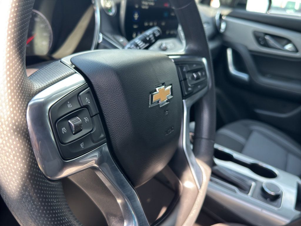 Used 2023 Chevrolet Blazer LT w/ Convenience Package AWD/4WD image 11