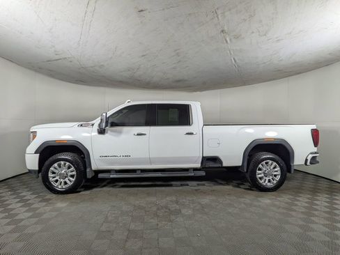 Used 2021 GMC Sierra 3500 Denali w/ Denali Ultimate Package image 3