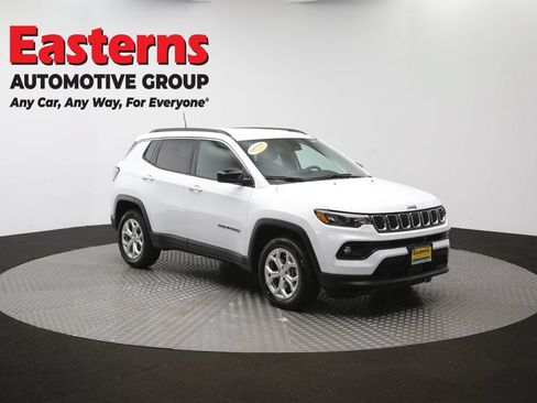 Used 2024 Jeep Compass Latitude AWD/4WD image 47