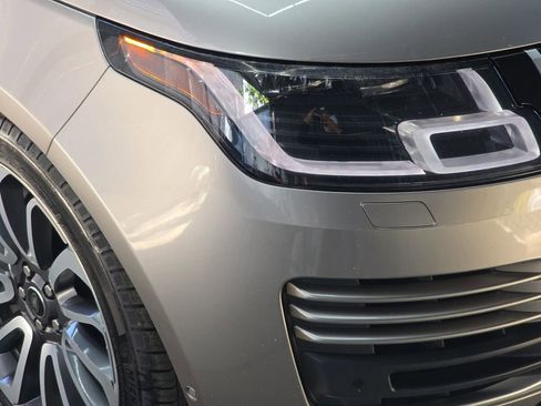 Used 2018 Land Rover Range Rover Long Wheelbase Supercharged image 35