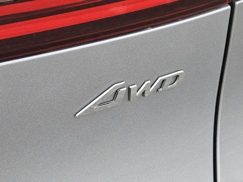 Used 2022 Genesis GV70 2.5T w/ Sport Prestige Package image 28