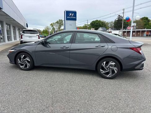 Certified 2025 Hyundai Elantra Sport FWD image 6