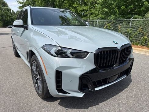 Certified 2024 BMW X5 xDrive40i w/ M Sport Package AWD/4WD image 8