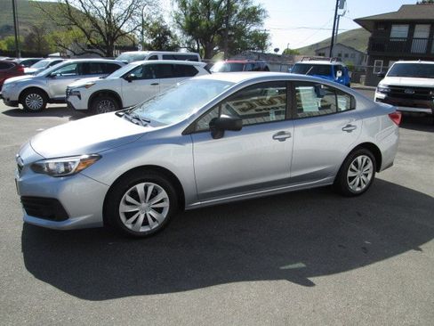 Used 2022 Subaru Impreza 2.0i image 3